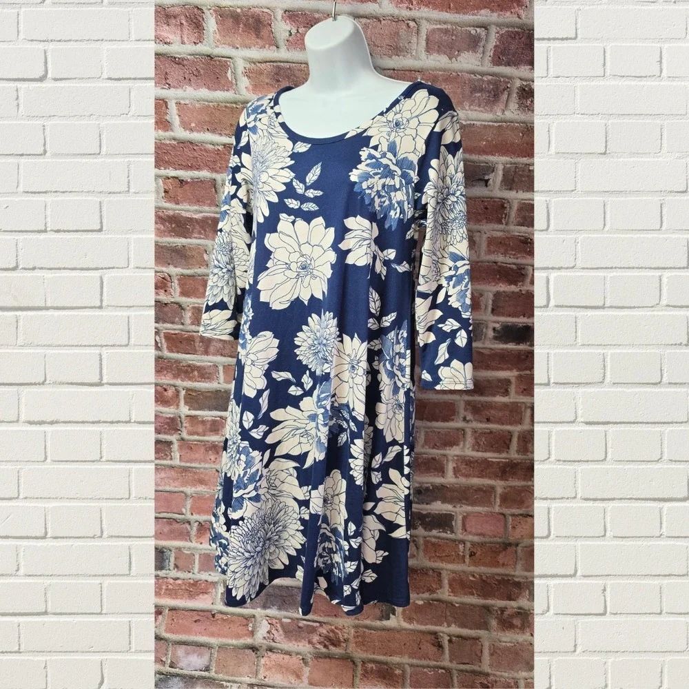 Vintage Women's C'EST LA VIE Floral Dress‎ Size Small USA